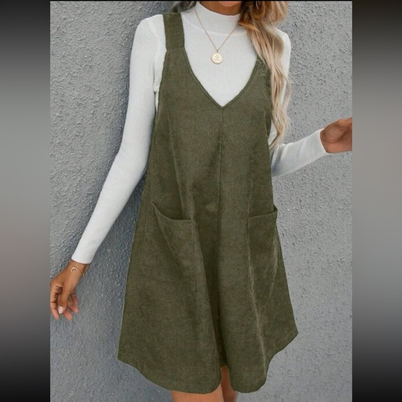 Olive Green corduroy classic mini dress v neck Minimalist - Picture 3 of 3